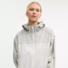 Windbreaker mit Kapuze